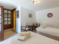 Twin bedroom