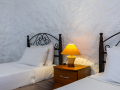 Twin bedroom