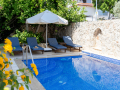 Private pool